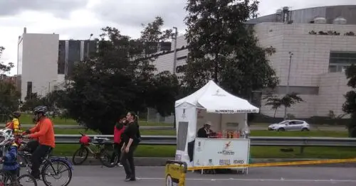 ALIMENTOS Y BEBIDAS 109 BOGOTÁ ALIMENTOS Y BEBIDAS 109 BOGOTÁ